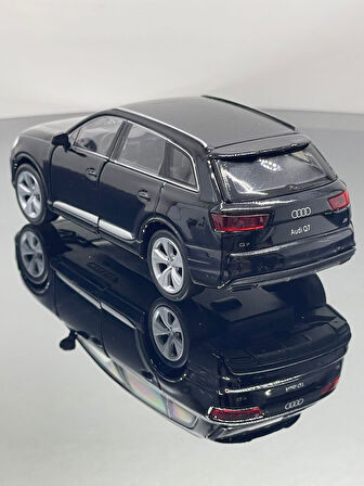 1.36 Ölçek Audi Q7 Metal Oyuncak Araba