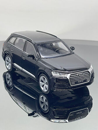 1.36 Ölçek Audi Q7 Metal Oyuncak Araba