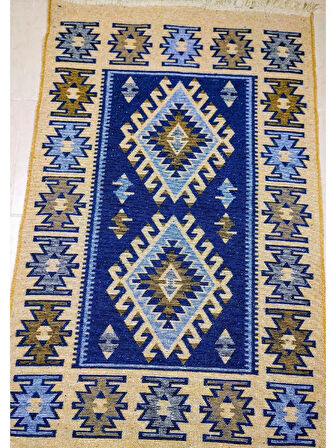 Makine Dokuma Uşak Kilimi, Püsküllü, Çift taraflı