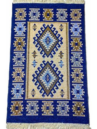 Makine Dokuma Uşak Kilimi, Püsküllü, Çift taraflı