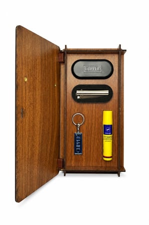 Clipper Ahşap Premium Hediye Seti – Çakmak, Metal Saklama Kutusu, Gaz Dolumu, Anahtarlık ve Taşıma Kutusu