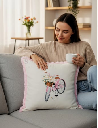 VİNTAGE BİSİKLET NAKIŞLI DUCK KUMAŞ PEMBE PÜSKÜLLÜ YASTIK KILIFI (43 x 43) 1 Adet İÇİ DOLGULU
