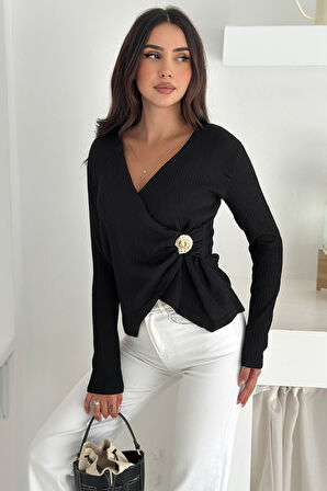 Kadın Kraveze Tokalı Bluz – Vücuda Oturan & Altın Detaylı