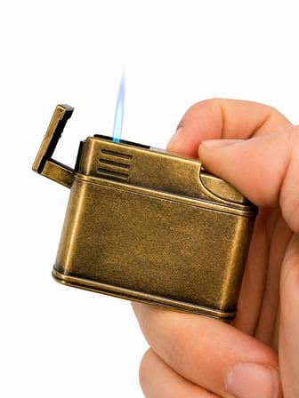 Vintage Metal Gazlı Çakmak Eskitme Tasarım Yeniden Doldurulabilir Hediyelik Model