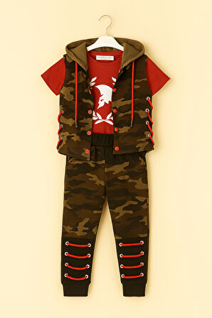 Kamuflaj Desenli Erkek Çocuk 3’lü Kombin – Kapüşonlu Yelek, Tişört ve Eşortman
