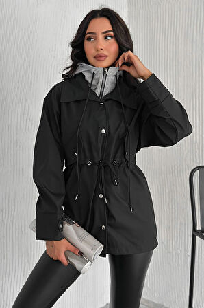 Kadın Kapüşonlu Kuşaklı Çıtçıt & Fermuar Detaylı Trenç Ceket – Fonksiyonel & Şehirli Stil