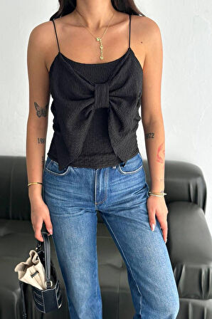 Kadın Fiyonk İnce Askılı Triko Atlet – Romantik & Dokulu Stil