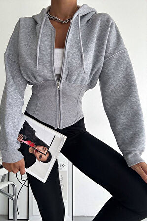 Kadın Siyah Fermuarlı Hoodie – Minimal Sokak Ruhuyla