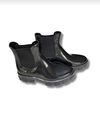 Kaymaz Lastikli Kadın Bot