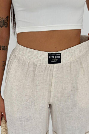 Kadın Lastikli Keten Şort – Hafif & Pozitif Stil