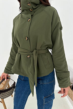 Kadın Astarlı Kemerli Düğmeli Trenç – Zarif & Güçlü Stil