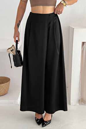 Kadın Pileli Bol Paça Saten Kumaş Pantolon – Güçlü & Zamansız Stil