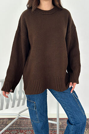 Kadın Oversize Triko Kazak – Rahat & Şehirli Stil