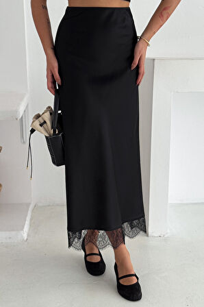 Kadın Dantel Detaylı Saten Uzun Etek – Elegant Touch