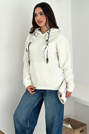 Kadın Fular Detaylı Kapüşonlu Sweatshirt – Casual Charm
