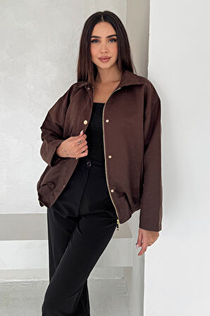 Kadın Fermuarlı Altın Düğmeli Mont– Structured Style