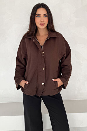 Kadın Fermuarlı Altın Düğmeli Mont– Structured Style