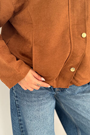 Kadın Fermuarlı Altın Düğmeli Mont– Structured Style