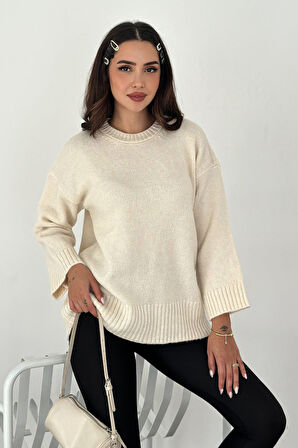 Kadın Oversize Triko Kazak – Rahat & Şehirli Stil