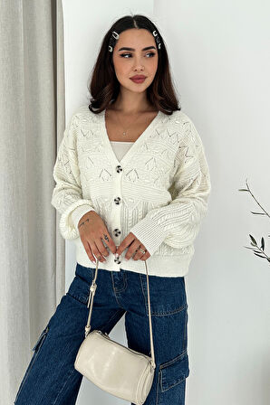 Kadın V Yaka Düğmeli Triko Hırka – Textured Grace