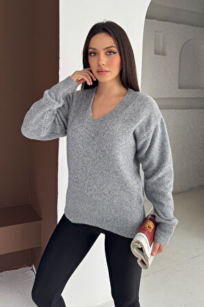 Kadın V Yaka Uzun Kollu Triko Kazak – Soft Classic