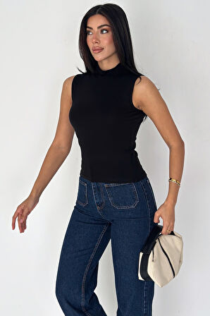 Kadın Kolsuz Boğazlı Basic Body – Sleek Core