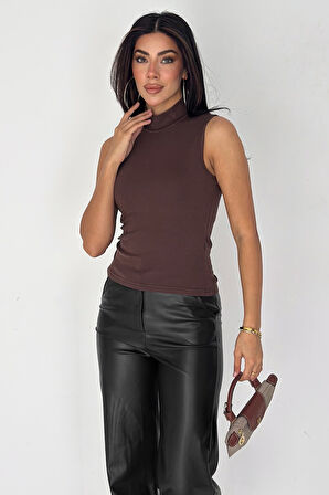 Kadın Kolsuz Boğazlı Basic Body – Sleek Core