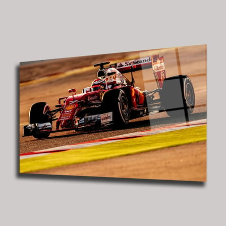 Kırmızı Ferrari F1 Yarış Arabası Cam Tablo – Pist Manzaralı Yatay Duvar Dekoru 35x50 cm