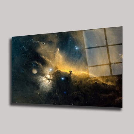 Derin Uzay ve Altın Nebula Cam Tablo 35x50 cm