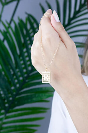 Altın Kaplamalı R Harf Kolye