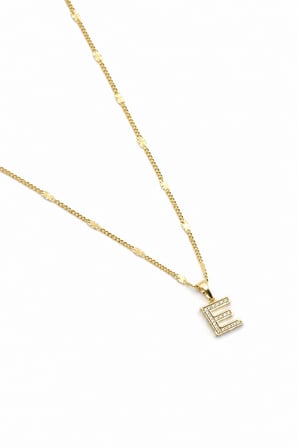 Xuping Gold Renkli, Zirkon Taşlı E Harfi Kolyesi - 45 cm (Anti-Alerjik)