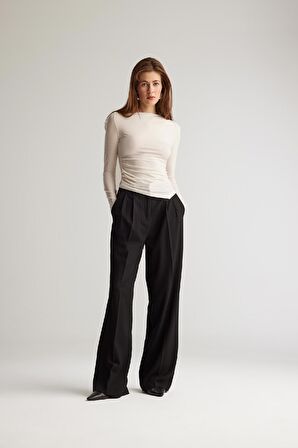 DeFacto Slim Fit Dar Kesim Bisiklet Yaka Basic Düz Soft Touch Uzun Kollu Tişört E5884AX25SPER105