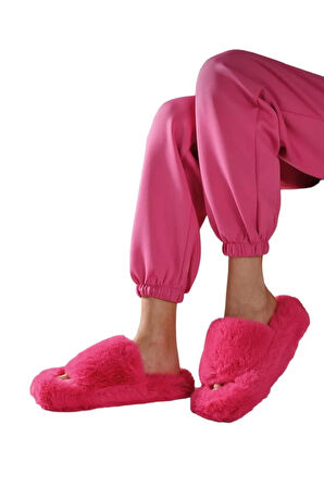 Ekstra Yumuşak Tüylü Kadın Terlik PEMBE