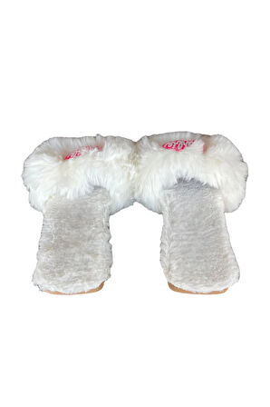 Tüy Detaylı Peluş Kadın Terlik BEYAZ
