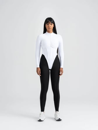 Beyaz Siyah Dikişle Modellenmiş Spor Tayt Tulum