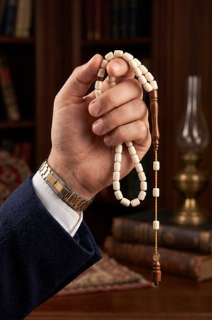 Mustafa İskender Usta İmzalı Sistemli Deve Kemiği ve Kuka Tesbih
