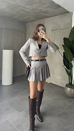 Gri Çizgili Astarlı Şortlu Kemerli Pileli Kışlık Mini Etek