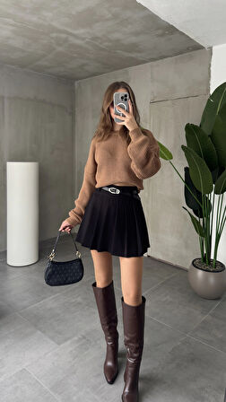 Siyah Astarlı Şortlu Kemerli Pileli Kışlık Mini Etek