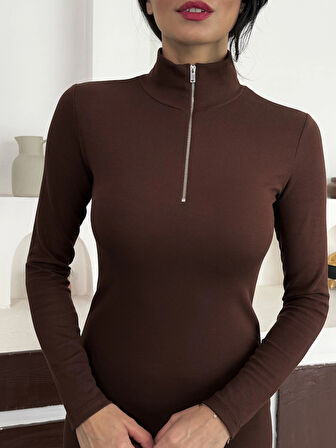 Kahverengi Yarım Fermuarlı Fitilli Tam Boy Uzun Kollu Midi Elbise