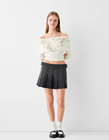 Madonna Yaka Orj Marka Baskılı Crop Bluz