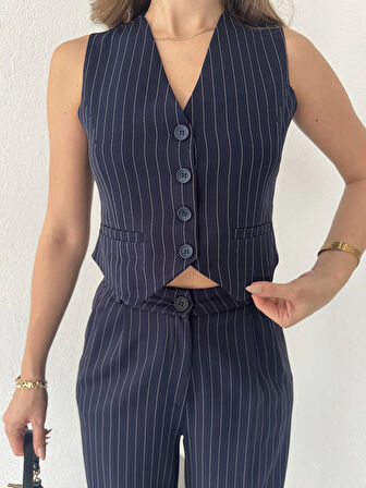 Lacivert Çizgili Kolsuz Düğmeli Astarlı Yelek