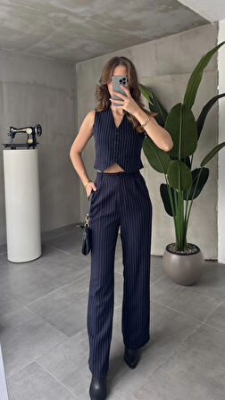 Lacivert Çizgili Kolsuz Düğmeli Astarlı Yelek