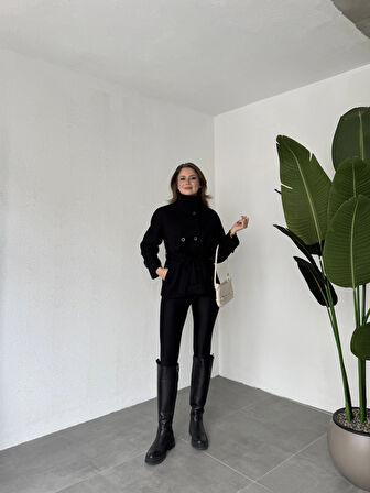 Siyah Kruvaze Boğazlı Dik Yaka Düğmeli Apoletli Kaşe Kaban Mont