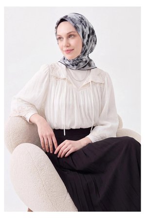 Soft Eşarp Fleur Füme