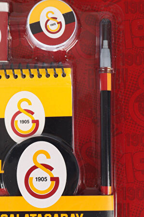 DEKOMUS İLE YENİ SEZON LİSANSLI GALATASARAY 4'LÜ KIRTASİYE SETİ NOT DEFTERİ, SİLGİ,KALEMTRAŞ,GEÇMELİ KURŞUN KALEM