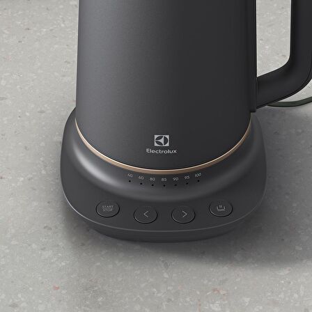 Electrolux Explore 7 E7K1-6BP Işıklı Çelik 1.7 Lt Kettle