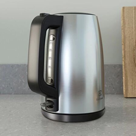 Electrolux E3K1-3ST Işıklı Çelik 1.7 Lt Kettle