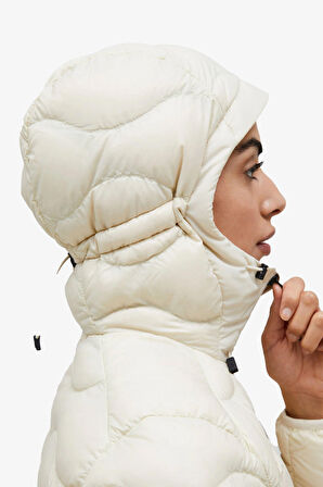 Peak Performance W Helium Down Hood Kadın Bej Mont G77852190-30210