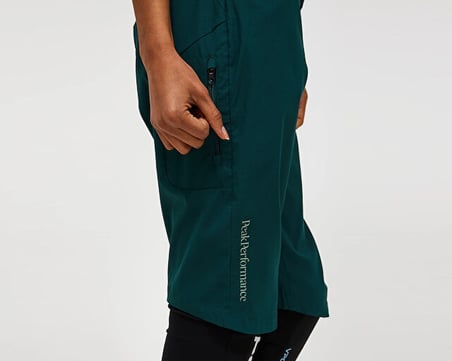 Peak Performance W ICONIQ MTB SHORTS Kadın Günlük Şort G80706030T Yeşil