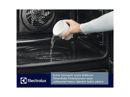 ELECTROLUX EOD5H70Z 500 Serisi SurroundCook SteamBake Buhar İlaveli 72 L Ankastre Fırın Siyah